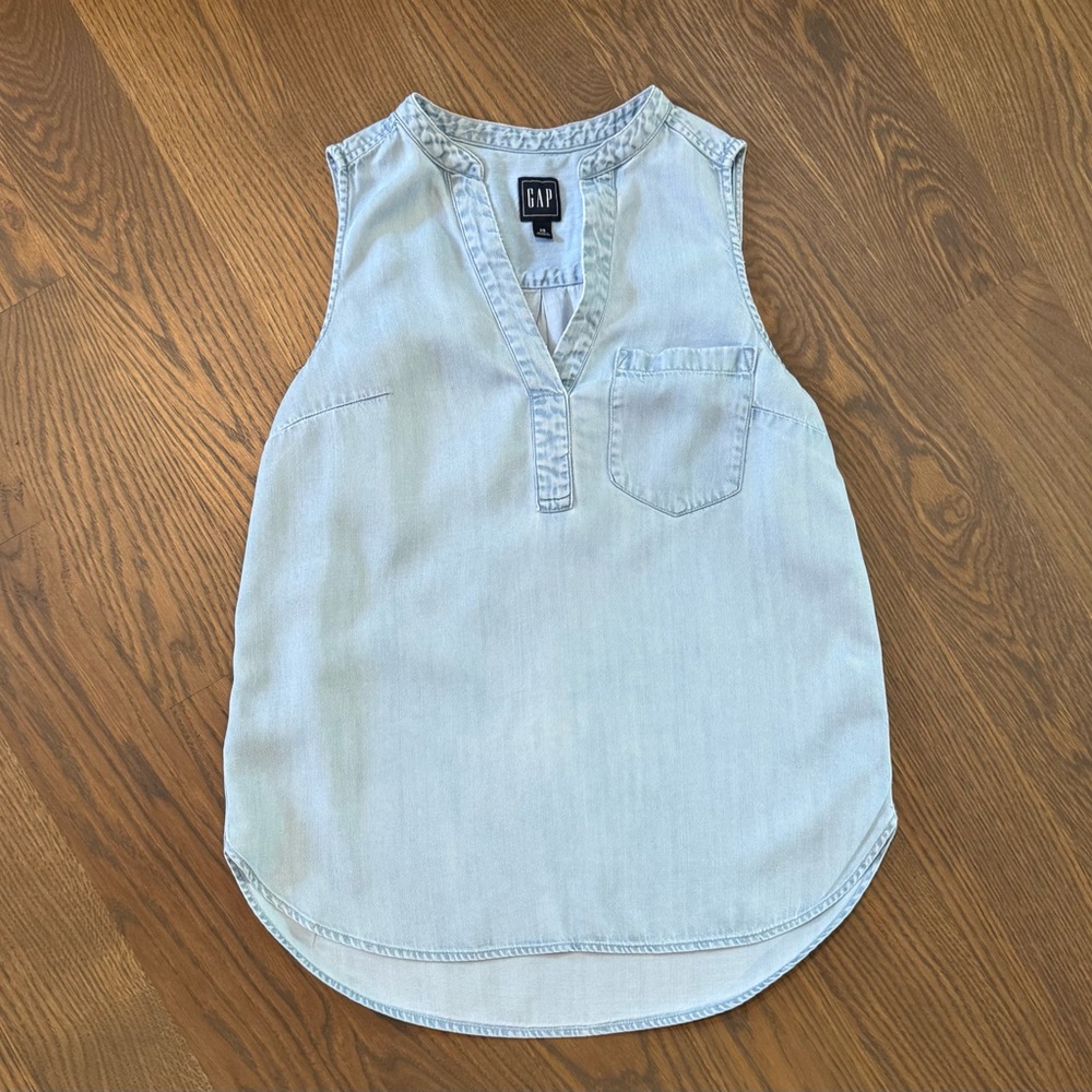 Gap Popover Sleeveless Denim Top